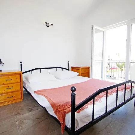 Ferienhaus Silvano Mit Privatem Pool Fuer 6 Personen Dom wakacyjny *