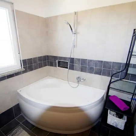 Ferienhaus Silvano Mit Privatem Pool Fuer 6 Personen Galižana