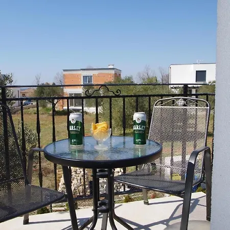 Dom wakacyjny Ferienhaus Silvano Mit Privatem Pool Fuer 6 Personen *
